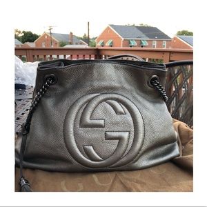 Authentic (used) Gucci shoulder bag, PLEASE zoom on all pictures.